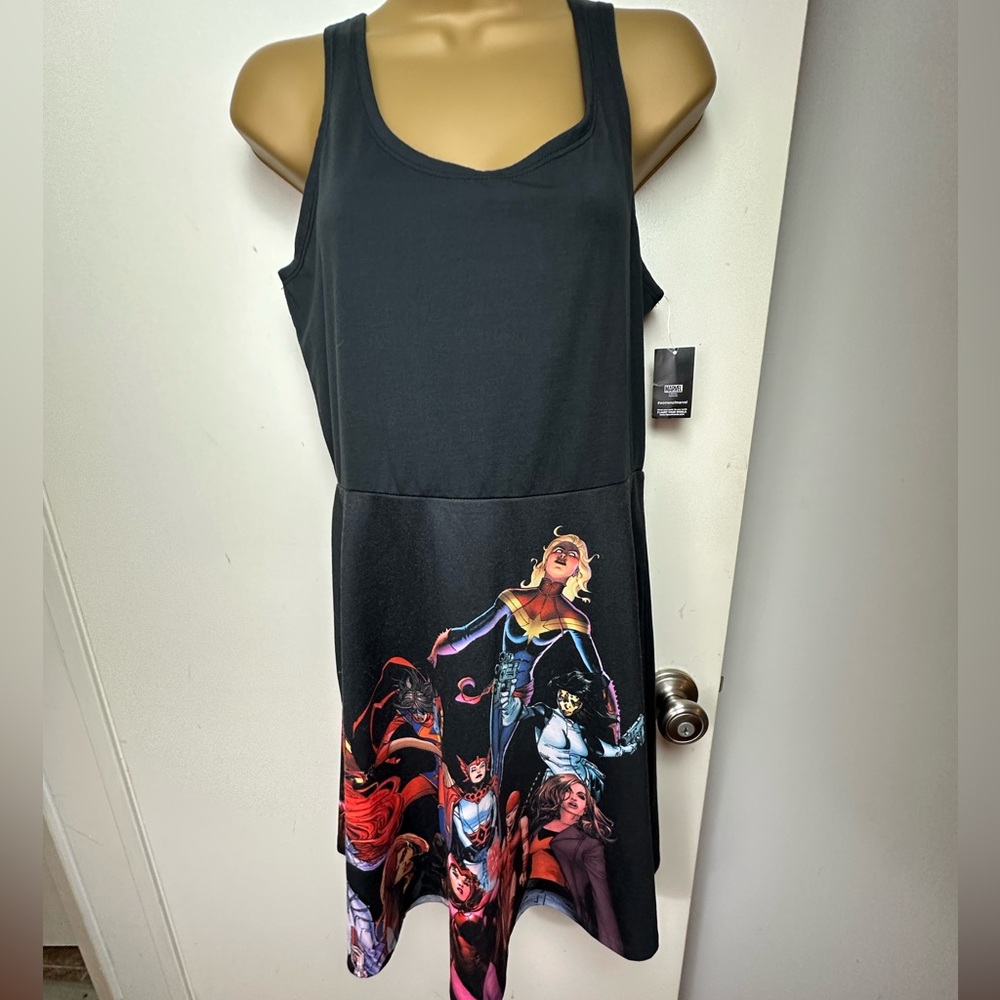 Marvel By Her Universe Black/Multicolored Heroines Print Skater Dress NWT L‎